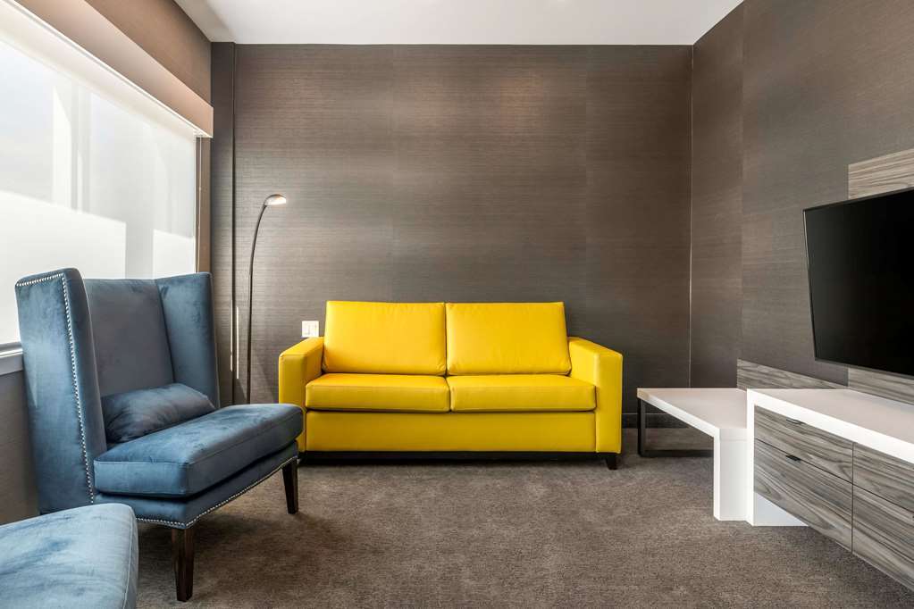 Quality Inn & Suites Mont-Joli Habitación foto